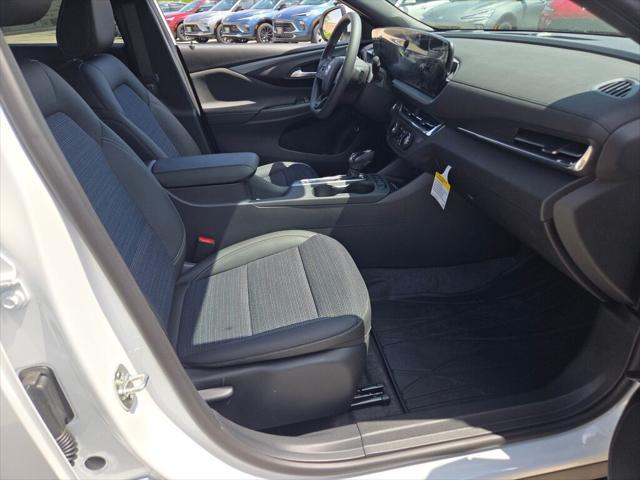 new 2025 Buick Envista car, priced at $25,965