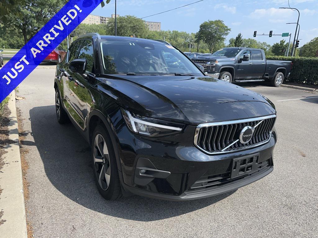 used 2024 Volvo XC40 car, priced at $32,362