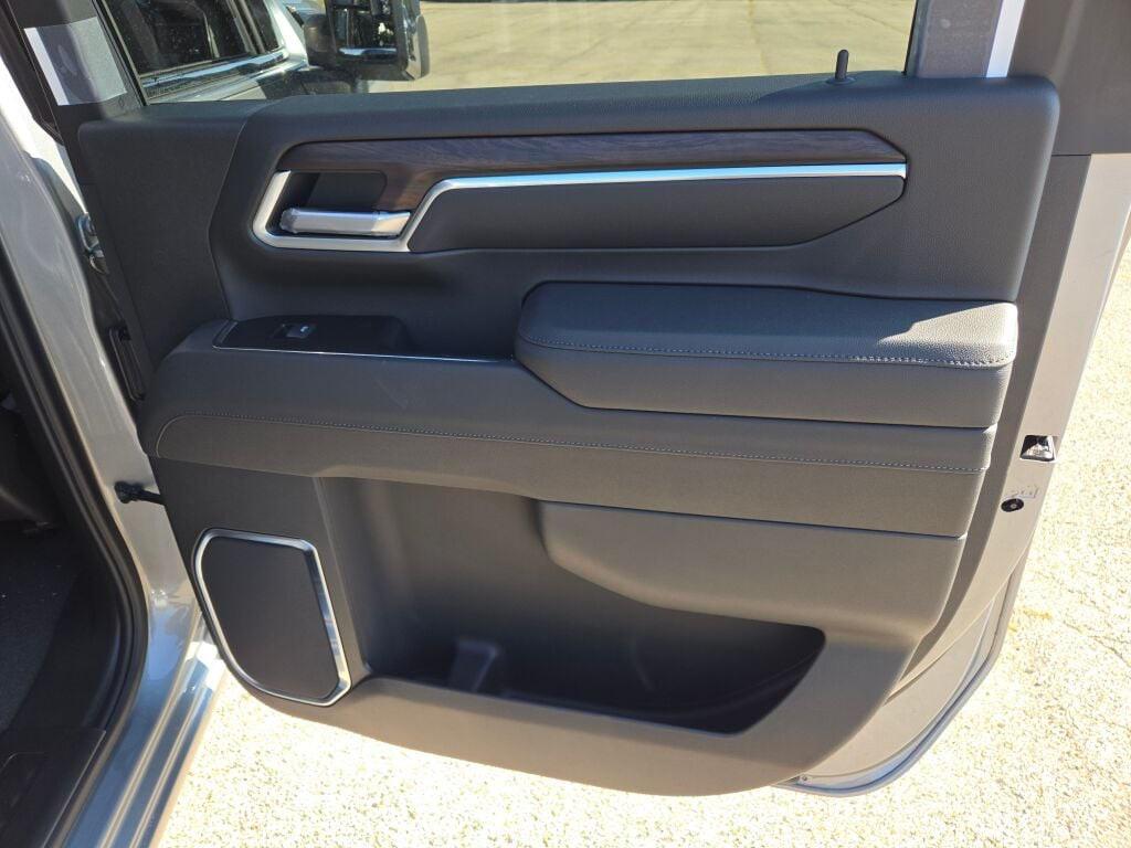 new 2026 GMC Sierra 2500 car, priced at $63,122