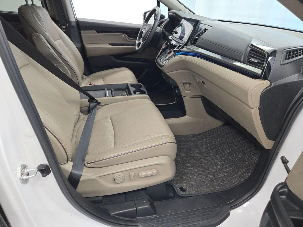 used 2023 Honda Odyssey car, priced at $41,299