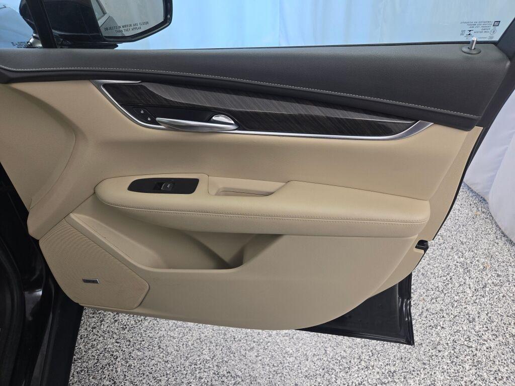 used 2019 Cadillac XT5 car, priced at $17,862