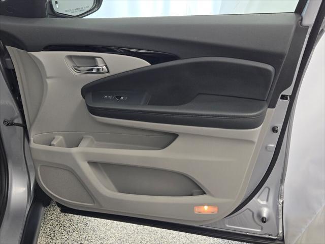 used 2022 Honda Pilot car, priced at $34,888
