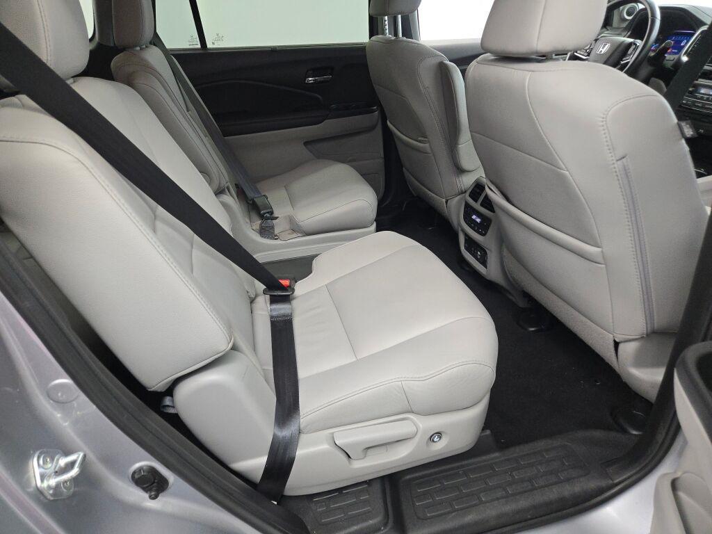 used 2022 Honda Pilot car, priced at $29,881