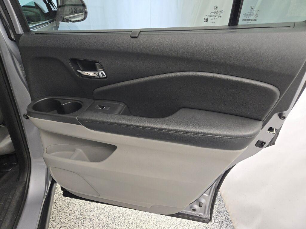 used 2022 Honda Pilot car, priced at $29,881