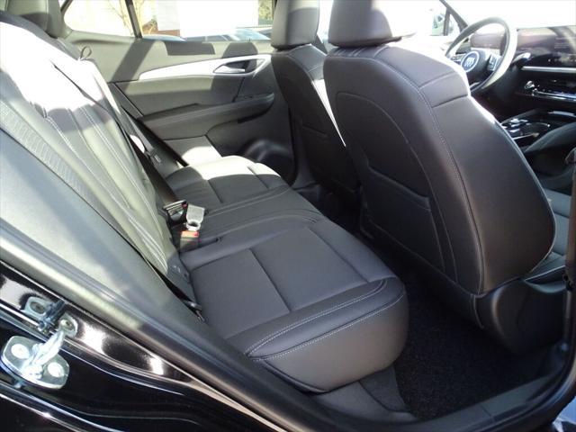 new 2025 Buick Envision car, priced at $45,366