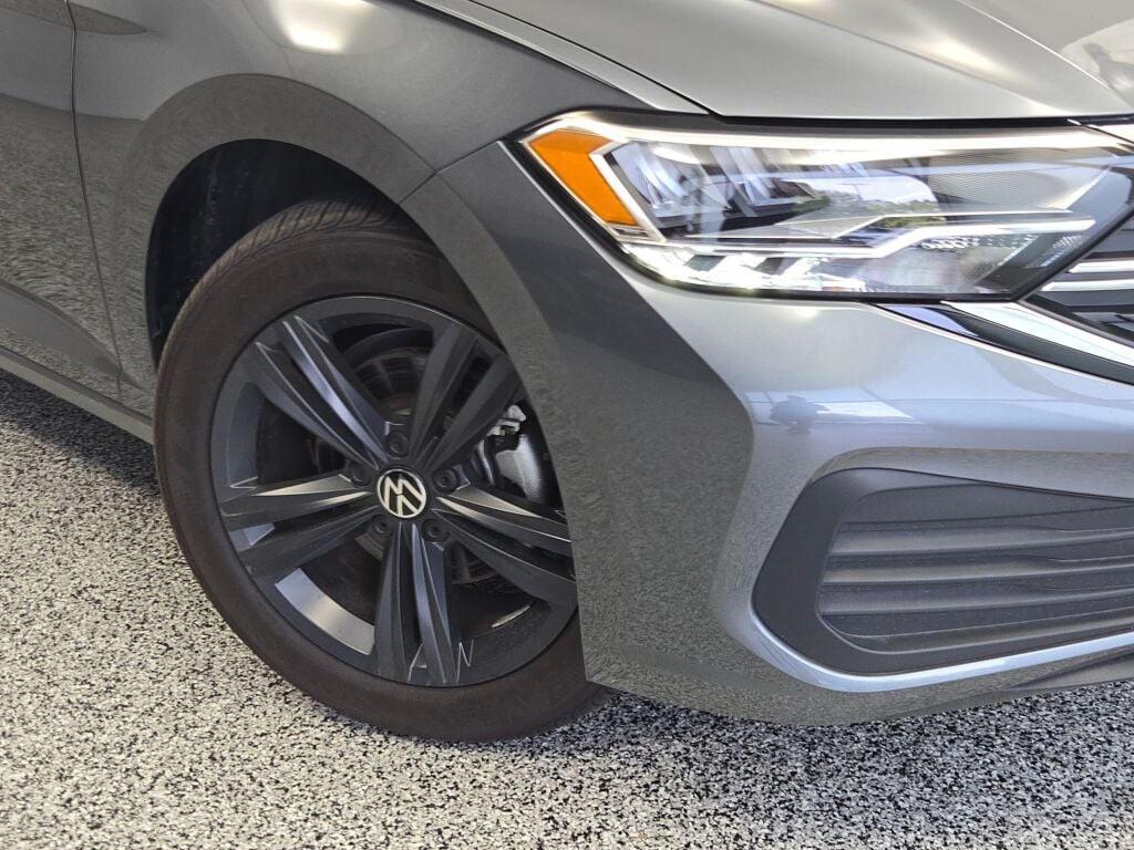 used 2024 Volkswagen Jetta car, priced at $21,616