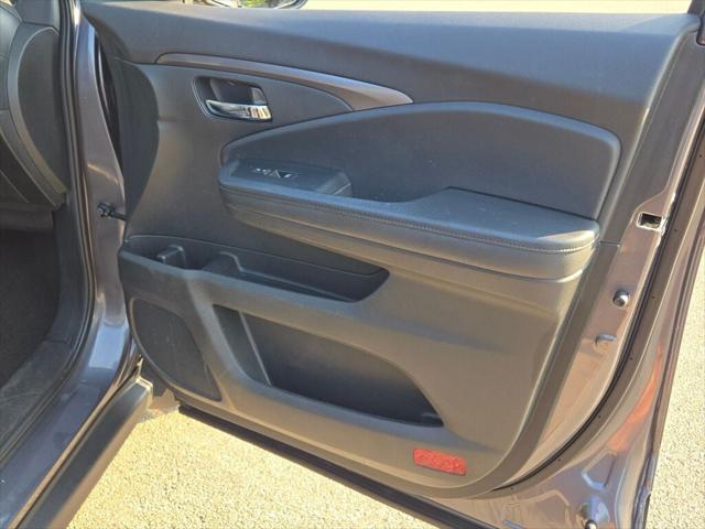 used 2022 Honda Pilot car, priced at $32,710