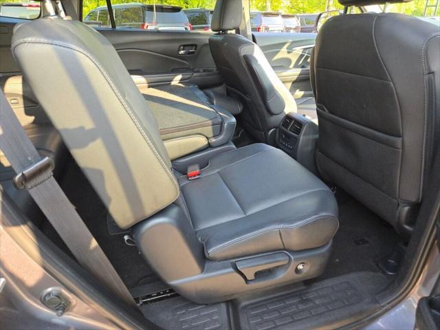 used 2022 Honda Pilot car, priced at $32,710