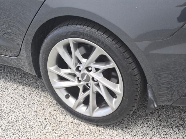 used 2022 Genesis G70 car, priced at $30,096