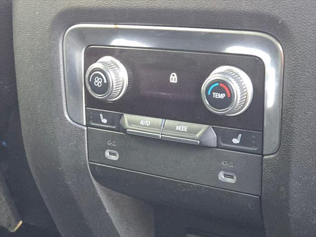 used 2022 GMC Yukon XL car, priced at $61,990
