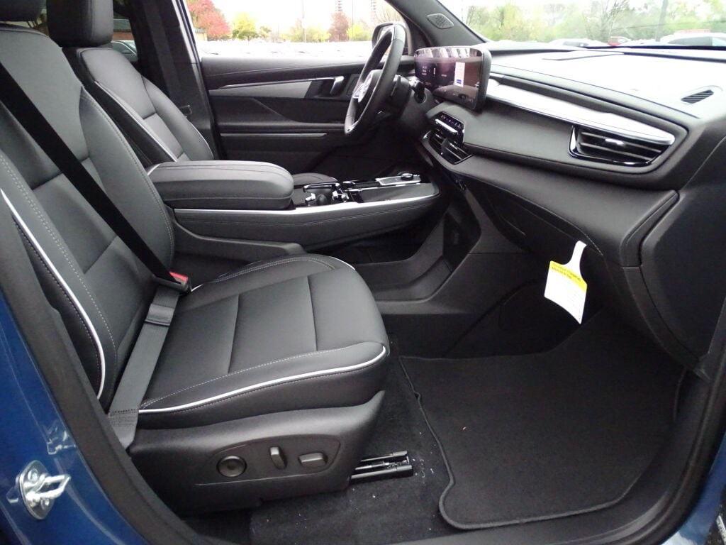 new 2025 Buick Enclave car, priced at $48,797