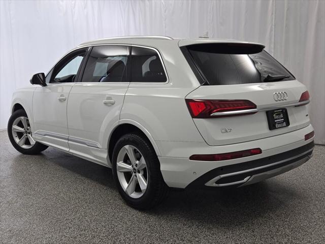 used 2024 Audi Q7 car, priced at $43,097