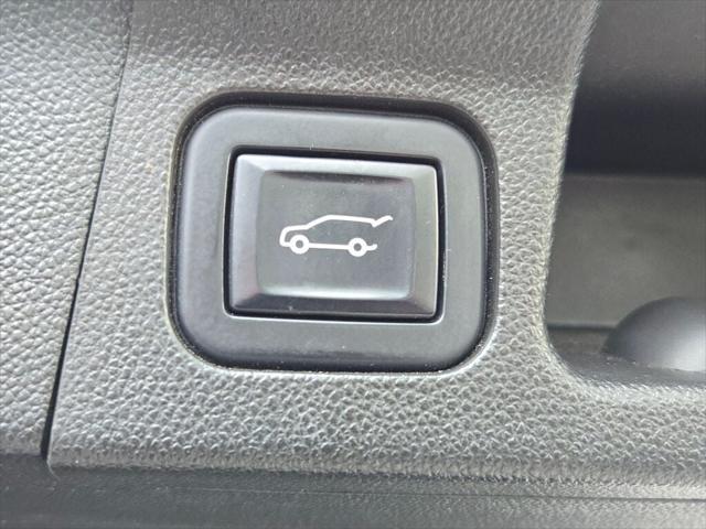 used 2023 GMC Acadia car, priced at $31,637