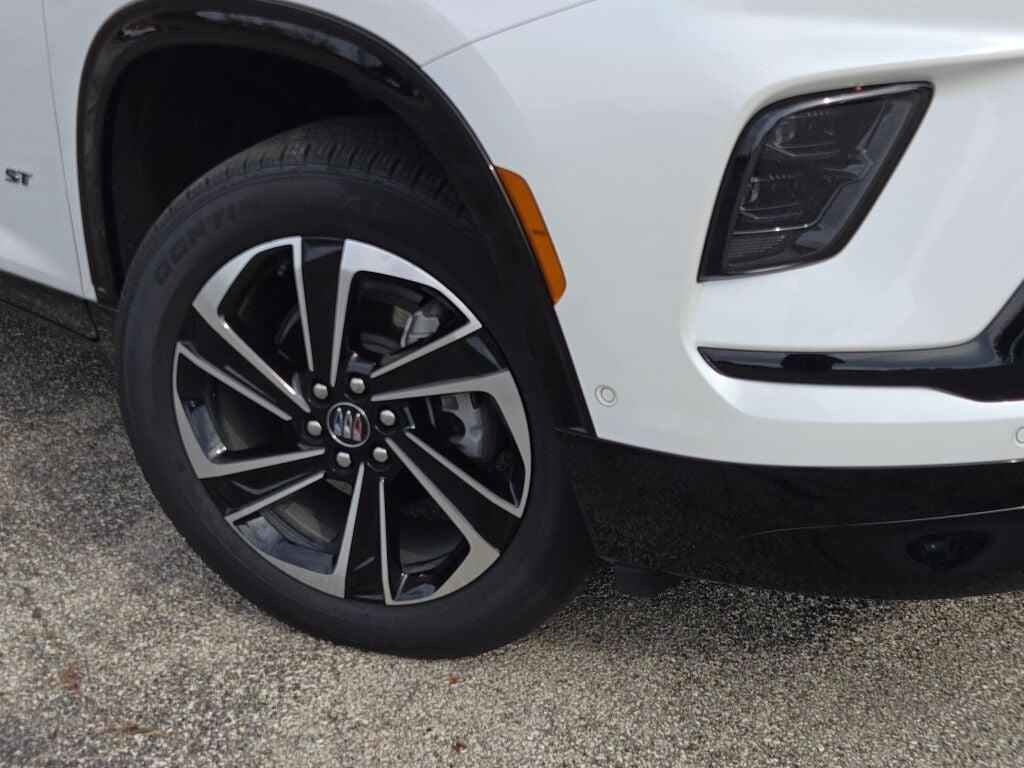 new 2025 Buick Enclave car, priced at $48,997