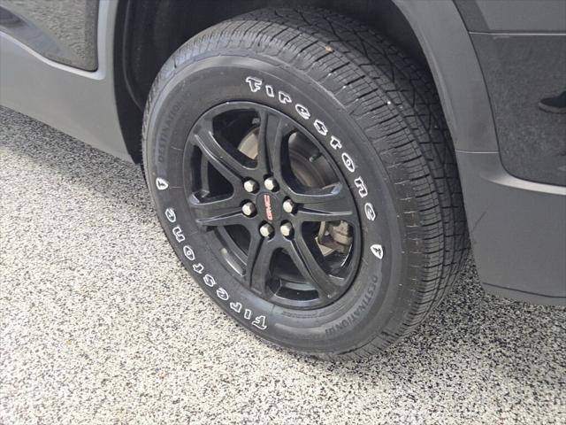 used 2022 GMC Acadia car, priced at $28,378