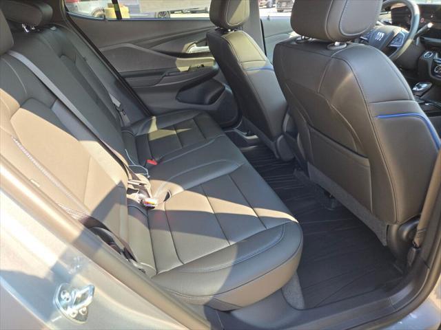 new 2025 Buick Envista car, priced at $33,245