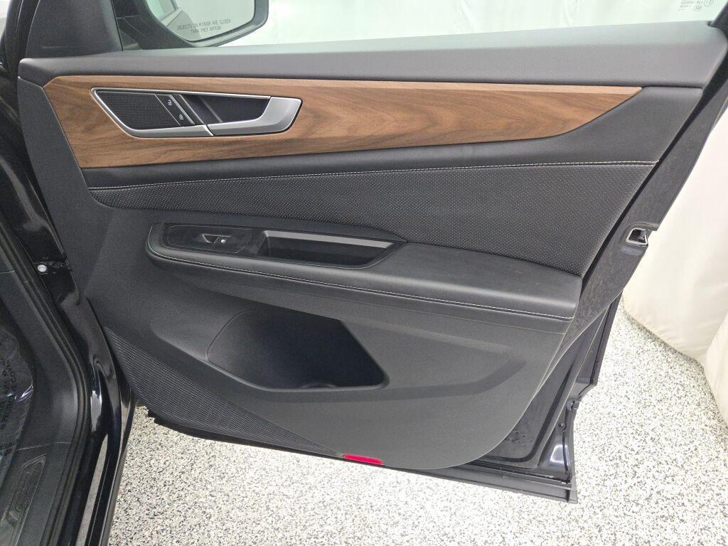 used 2024 Volkswagen Atlas car, priced at $29,999