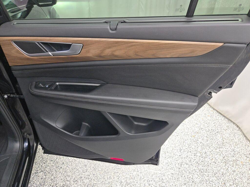 used 2024 Volkswagen Atlas car, priced at $29,999