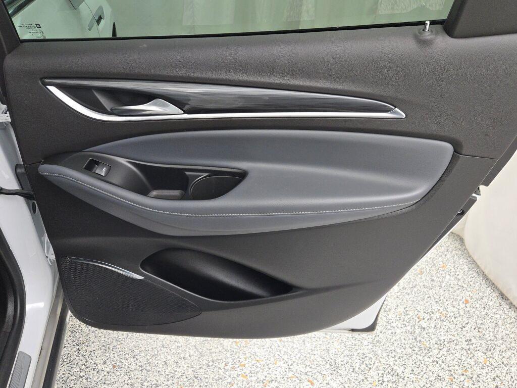 used 2024 Buick Enclave car, priced at $31,399