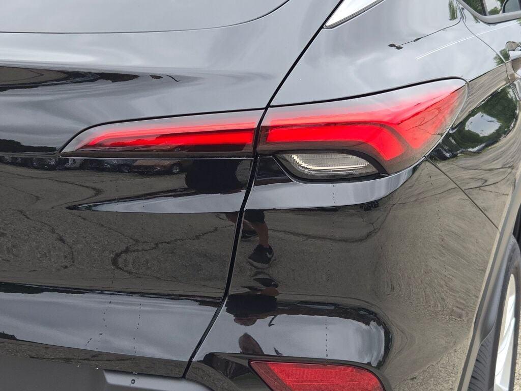 new 2025 Buick Envista car, priced at $26,516