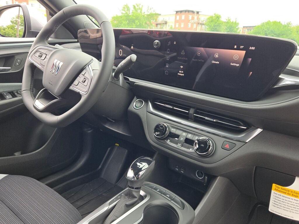 new 2025 Buick Envista car, priced at $23,497