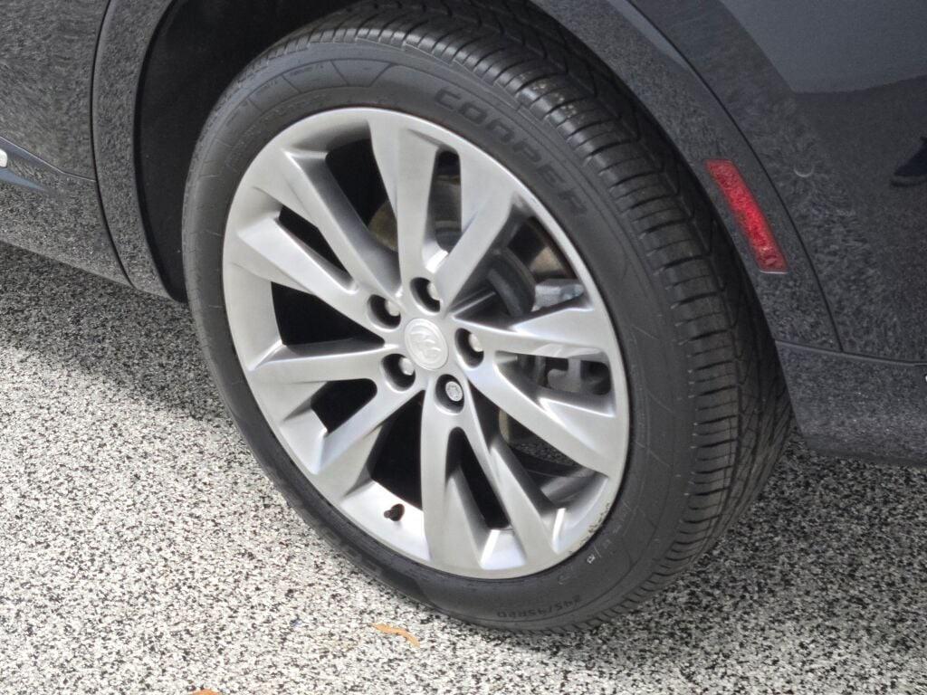 used 2021 Buick Envision car, priced at $27,199