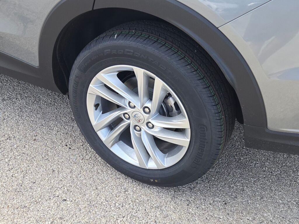 new 2025 Buick Envista car, priced at $24,760
