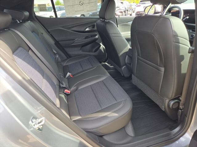 new 2025 Buick Envista car, priced at $26,460
