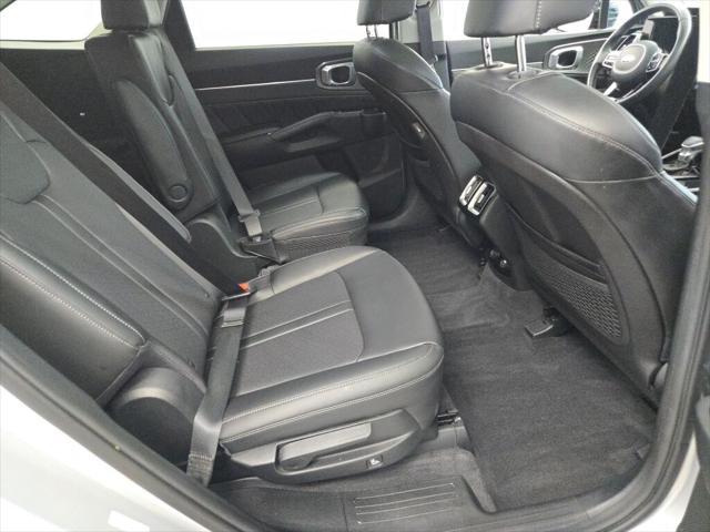 used 2021 Kia Sorento car, priced at $25,228