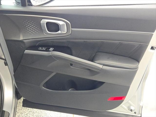 used 2021 Kia Sorento car, priced at $25,228