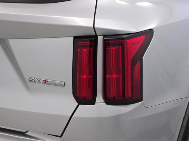 used 2021 Kia Sorento car, priced at $25,228