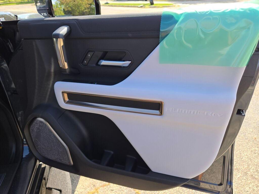 new 2025 GMC HUMMER EV SUV car, priced at $86,997