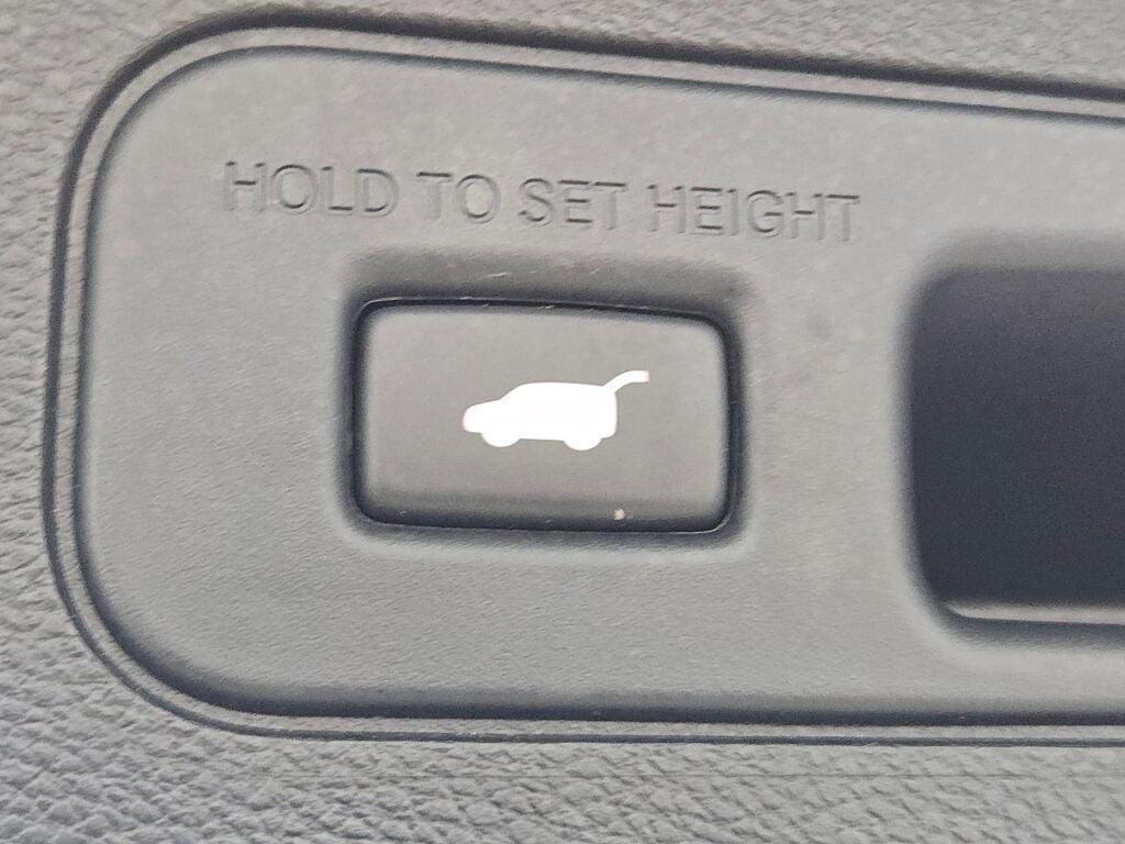 used 2023 Honda Odyssey car, priced at $35,399