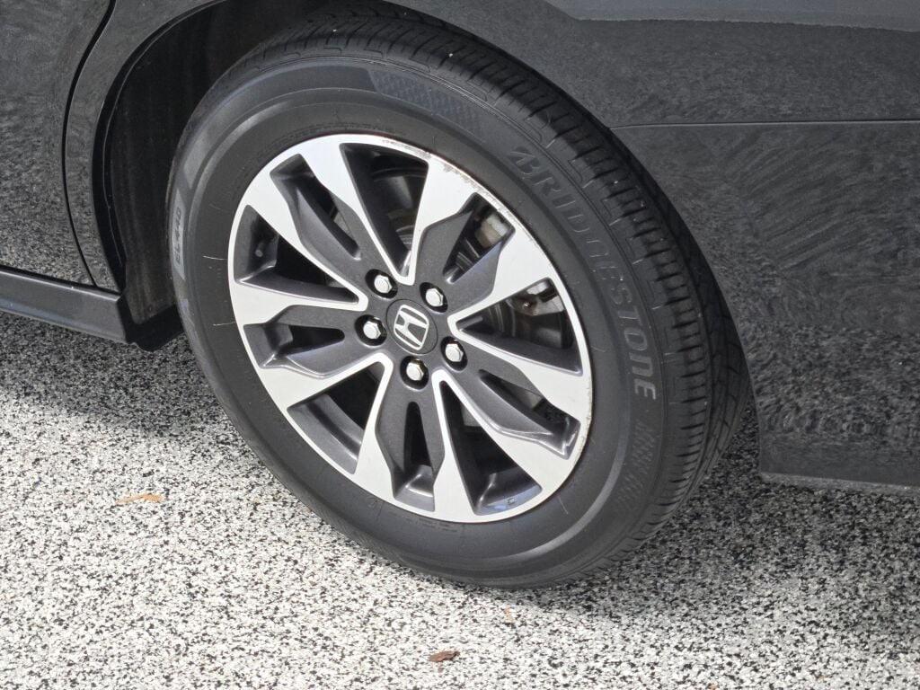 used 2023 Honda Odyssey car, priced at $35,399