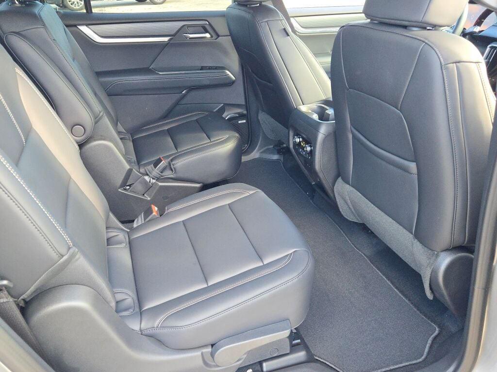 new 2026 GMC Acadia car, priced at $49,358