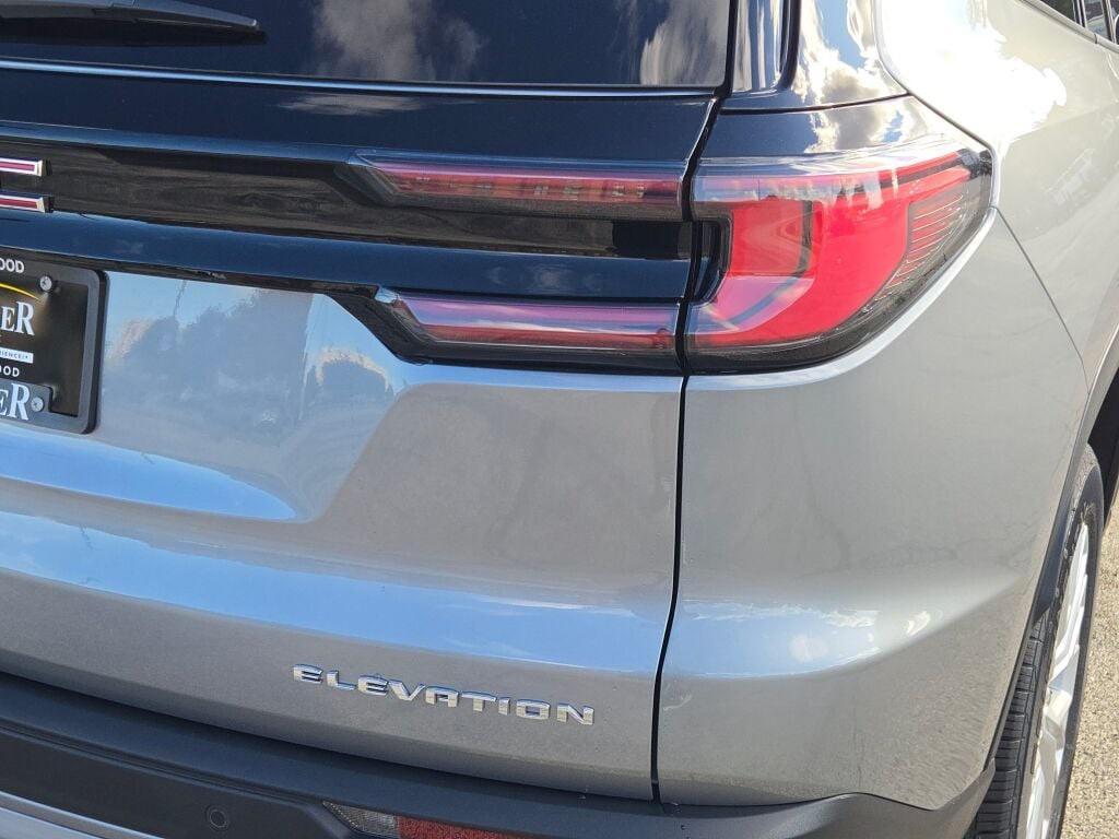 new 2026 GMC Acadia car, priced at $49,358