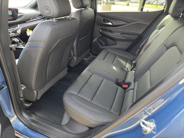 new 2025 Buick Envista car, priced at $29,945