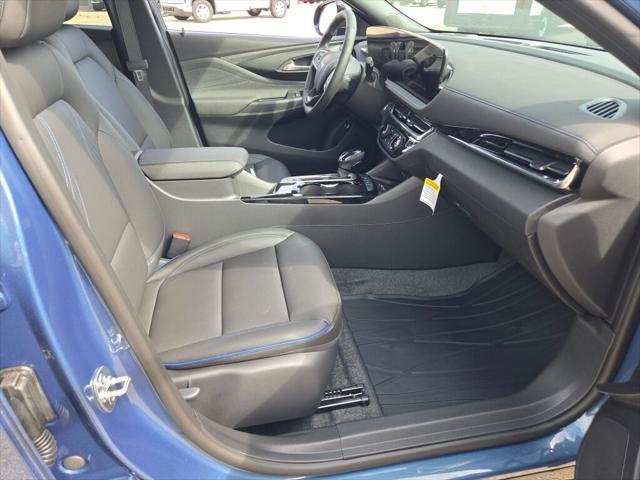 new 2025 Buick Envista car, priced at $29,945