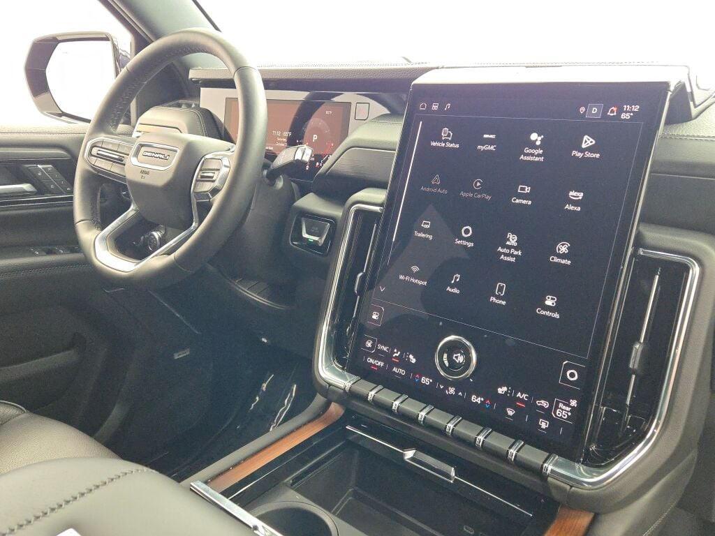 used 2025 GMC Yukon car, priced at $76,998