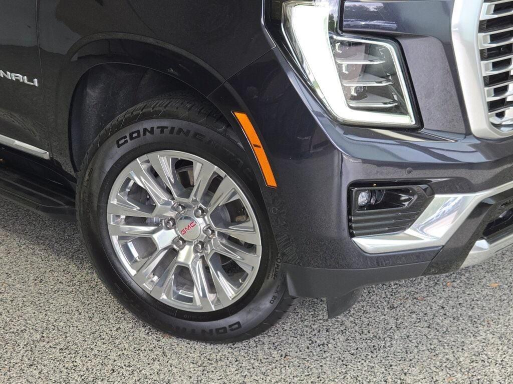 used 2025 GMC Yukon car, priced at $76,998