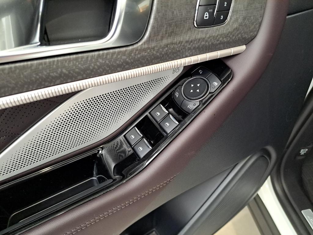 new 2025 Ford Explorer car, priced at $56,900