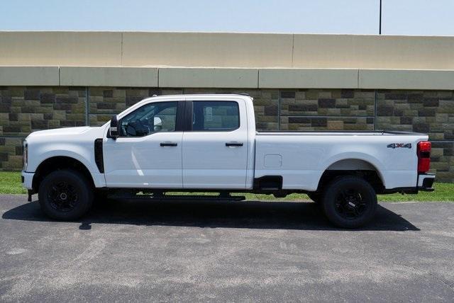 new 2025 Ford F-350 car, priced at $55,542