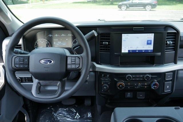 new 2025 Ford F-350 car, priced at $55,542