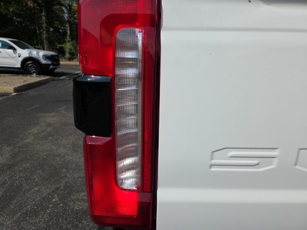 new 2025 Ford F-350 car, priced at $56,728