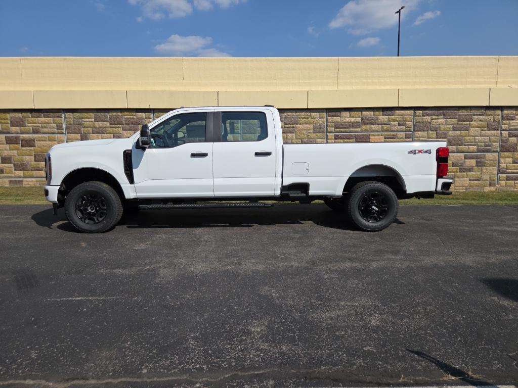 new 2025 Ford F-350 car, priced at $56,728