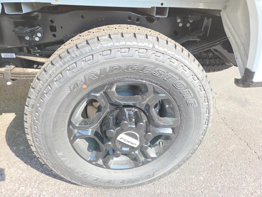 new 2025 Ford F-350 car, priced at $56,728