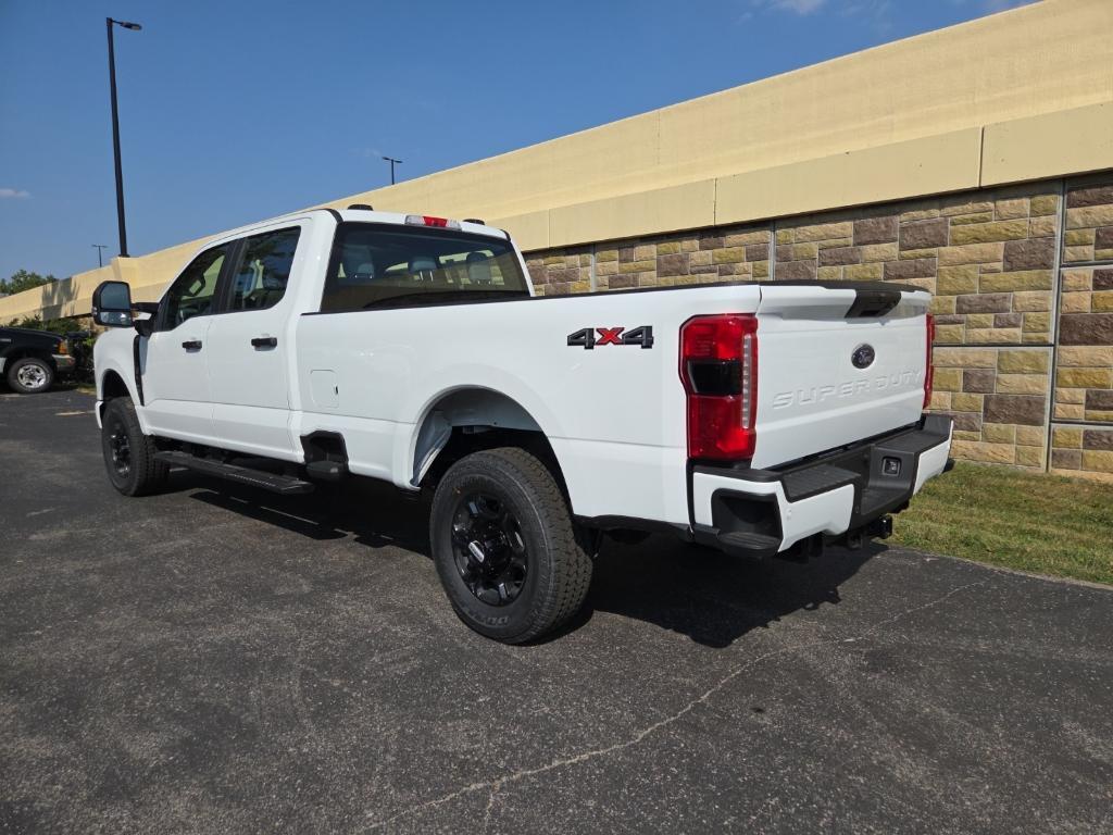 new 2025 Ford F-350 car, priced at $56,728