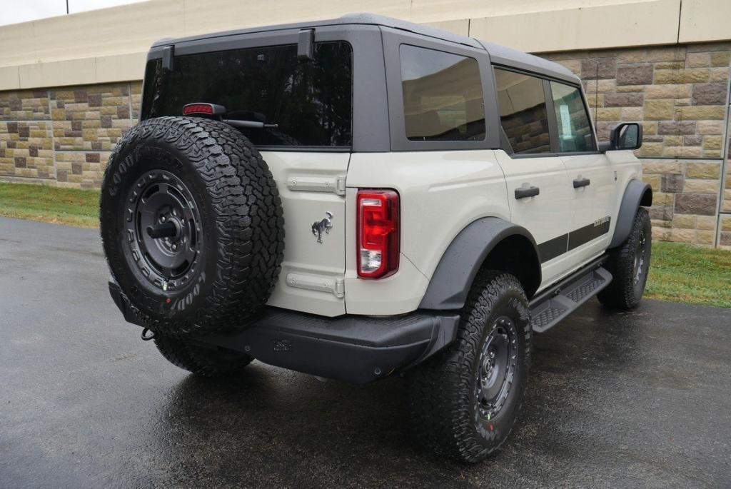 new 2025 Ford Bronco car, priced at $55,500