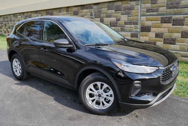 new 2024 Ford Escape car, priced at $32,298