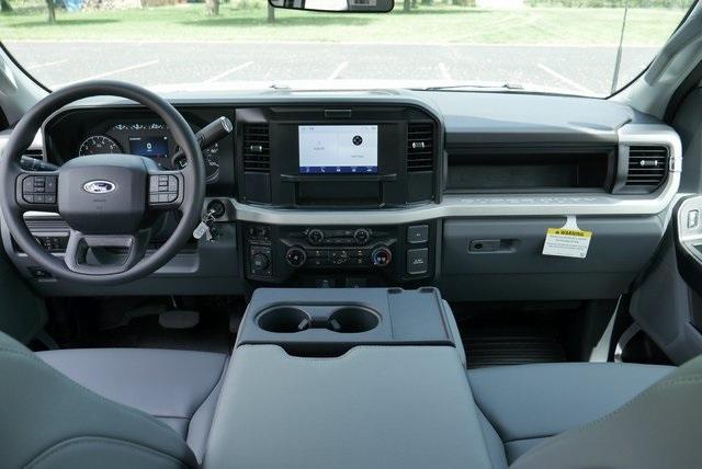 new 2025 Ford F-250 car, priced at $51,792